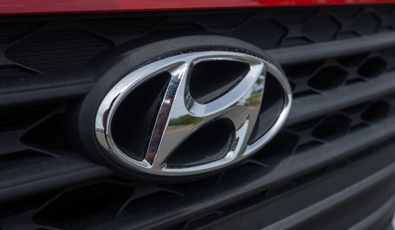 
								HYUNDAI ACCENT full									