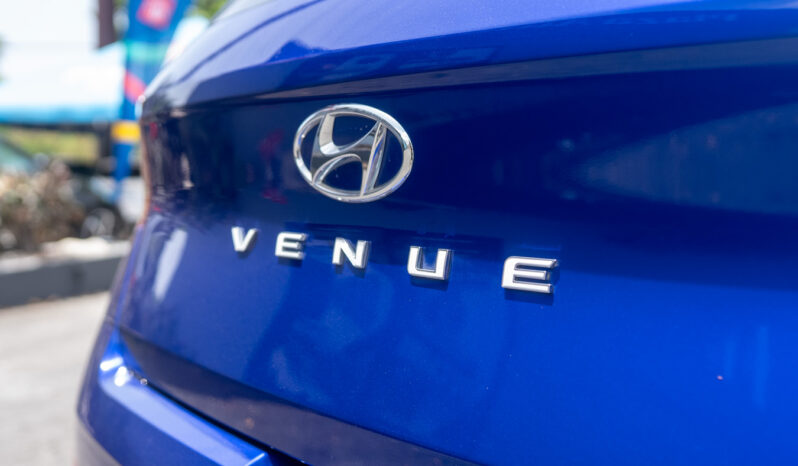 
								HYUNDAI VENUE full									