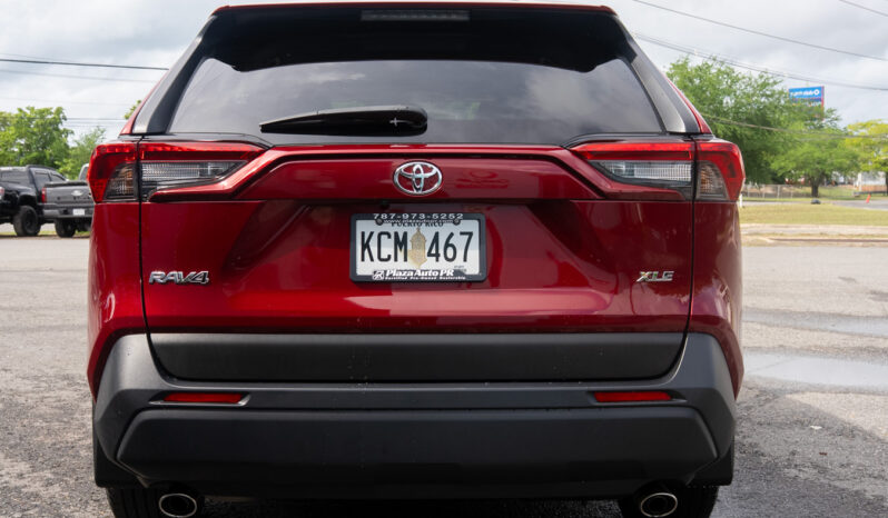 
								TOYOTA RAV4 full									
