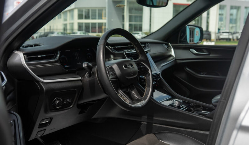 
								JEEP GRAN CHEROKEE L full									