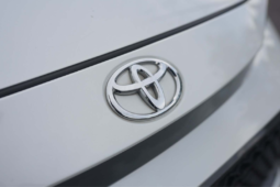 
										TOYOTA COROLLA full									